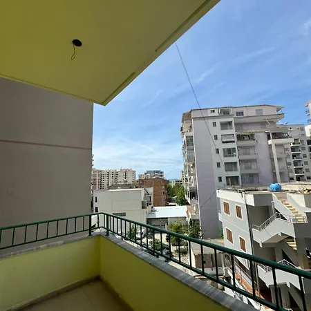 Apartment 2 Bedroom *
